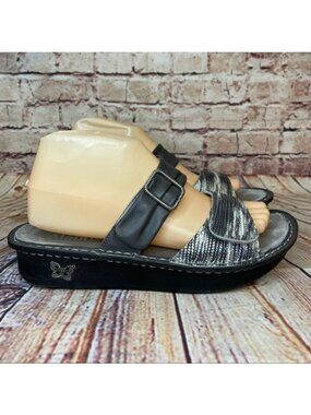Alegria Karmen Wrapture Silver & Gray Wedge Slip On Sandals Sz 39/9